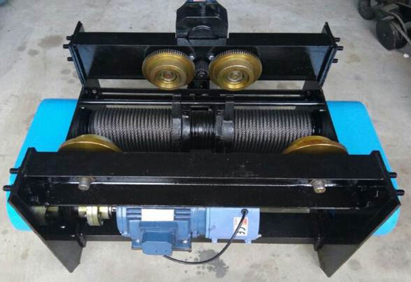 Industrial hoist manufacturer in Pune